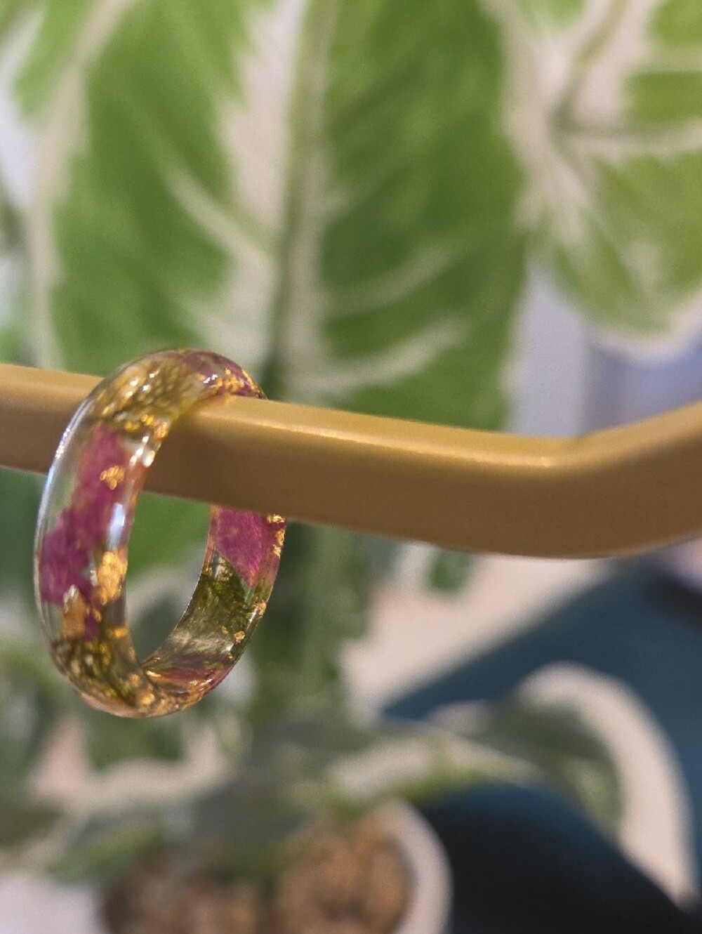 Pink Floral Resin Ring with Gold Leaf Inlay Size 8.5 - Picture 2 of 3